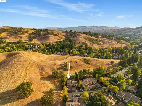 View/Area - 80 Leeds Ct E, Danville, CA 94526 photo 3 of 7