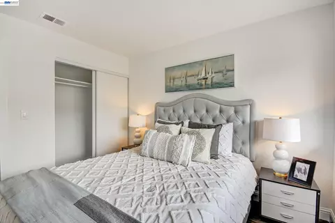 Bedroom - 1163 Cherryview Ln, San Jose, CA 95118 photo 3 of 10