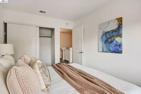 Bedroom - 1163 Cherryview Ln, San Jose, CA 95118 photo 6 of 10
