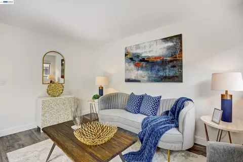 Living - 1163 Cherryview Ln, San Jose, CA 95118 photo 6 of 6