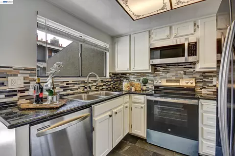 Kitchen - 1163 Cherryview Ln, San Jose, CA 95118 photo 1 of 5