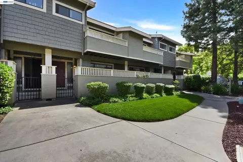 Exterior - 1163 Cherryview Ln, San Jose, CA 95118 photo 3 of 4