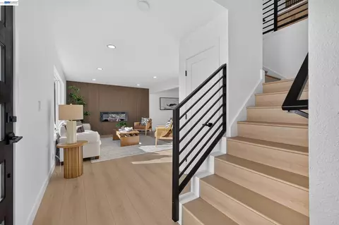 Entry Way - 5 Greentree Cir, Milpitas, CA 95035 photo 4 of 4