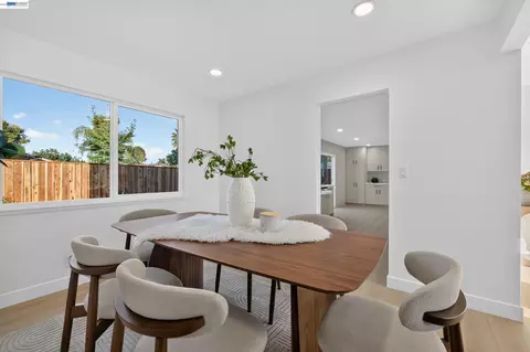 Dining - 5 Greentree Cir, Milpitas, CA 95035 photo 4 of 4