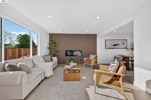 Living - 5 Greentree Cir, Milpitas, CA 95035 photo 3 of 3