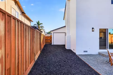 Exterior - 5 Greentree Cir, Milpitas, CA 95035 photo 7 of 8