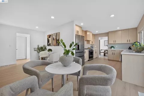 Dining - 5 Greentree Cir, Milpitas, CA 95035 photo 2 of 4