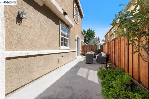 Exterior - 5236 Brookline Ct, Dublin, CA 94568 photo 4 of 7