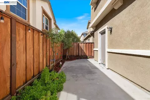 Exterior - 5236 Brookline Ct, Dublin, CA 94568 photo 3 of 7