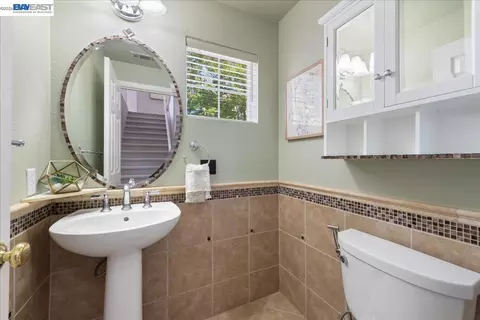 Bath - 5236 Brookline Ct, Dublin, CA 94568 photo 1 of 3