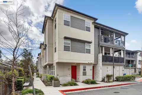 Exterior - 411 Rhythm Ln, Hayward, CA 94544 photo 1 of 5