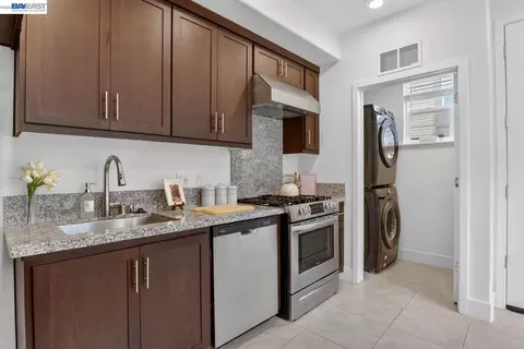 Other - 411 Rhythm Ln, Hayward, CA 94544 photo 10 of 13