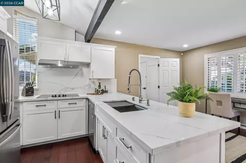 Kitchen - 2609 Moraga Dr, Pinole, CA 94564 photo 1 of 4