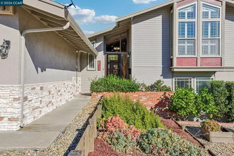 Exterior - 2609 Moraga Dr, Pinole, CA 94564 photo 5 of 17