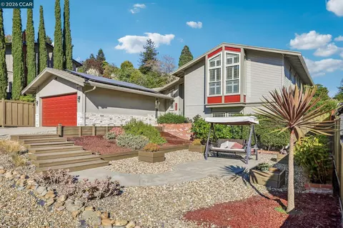 Exterior - 2609 Moraga Dr, Pinole, CA 94564 photo 3 of 17