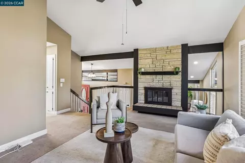 Living - 2609 Moraga Dr, Pinole, CA 94564 photo 8 of 9