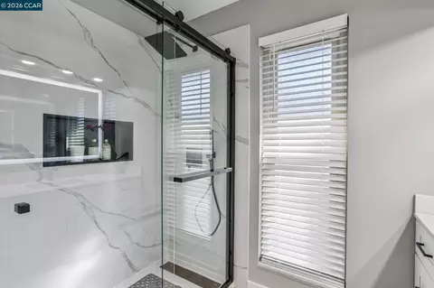 Bath - 2609 Moraga Dr, Pinole, CA 94564 photo 3 of 3