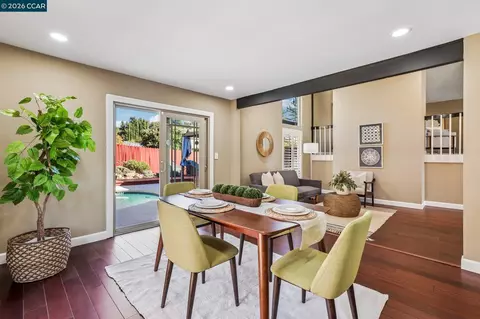 Dining - 2609 Moraga Dr, Pinole, CA 94564 photo 2 of 3