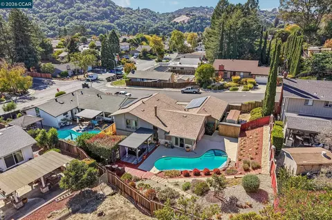 View/Area - 2609 Moraga Dr, Pinole, CA 94564 photo 9 of 11