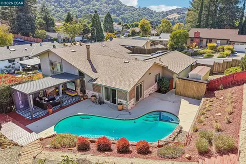 View/Area - 2609 Moraga Dr, Pinole, CA 94564 photo 8 of 11