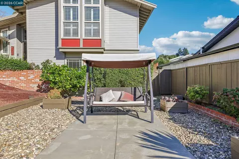 Exterior - 2609 Moraga Dr, Pinole, CA 94564 photo 4 of 17