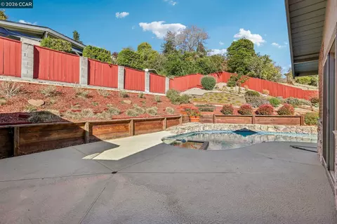 Exterior - 2609 Moraga Dr, Pinole, CA 94564 photo 14 of 17