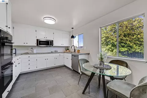 Kitchen - 23070 Glenn Ellen, Hayward, CA 94541 photo 2 of 3
