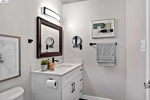 Bath - 23070 Glenn Ellen, Hayward, CA 94541 photo 3 of 5
