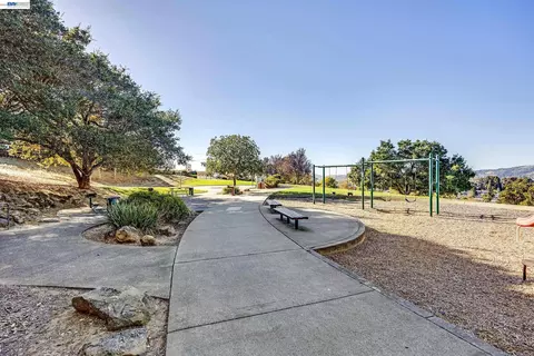 Other - 23070 Glenn Ellen, Hayward, CA 94541 photo 7 of 10