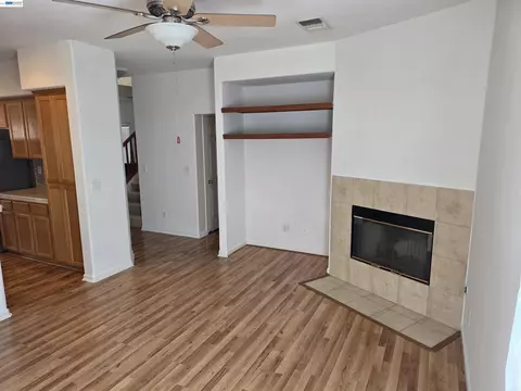 Living - 4341 Burr Ct, Tracy, CA 95377 photo 3 of 4