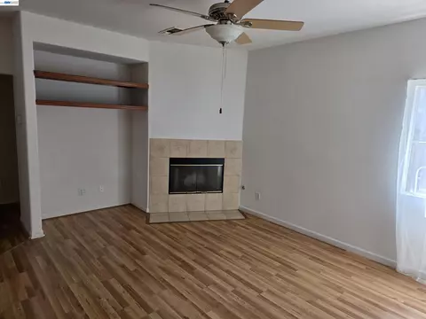 Living - 4341 Burr Ct, Tracy, CA 95377 photo 4 of 4