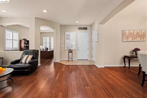 Entry Way - 161 Monet Dr, Oakley, CA 94561 photo 1 of 2