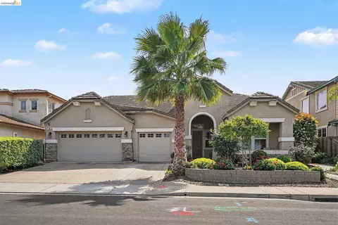 Exterior - 161 Monet Dr, Oakley, CA 94561 photo 3 of 5