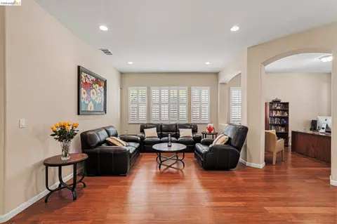 Living - 161 Monet Dr, Oakley, CA 94561 photo 1 of 6