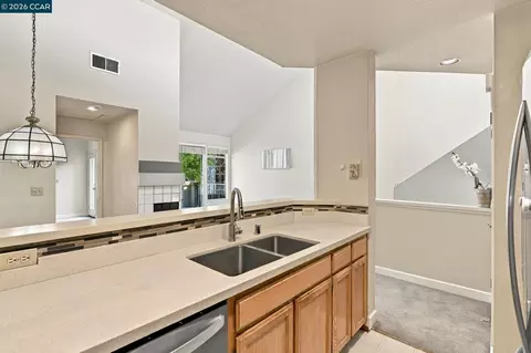 Kitchen - 7826 Tuscany Dr, Dublin, CA 94568 photo 3 of 4