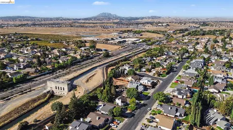 View/Area - 4150 Sequoia Dr, Oakley, CA 94561 photo 5 of 5