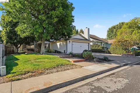 Exterior - 4150 Sequoia Dr, Oakley, CA 94561 photo 3 of 10