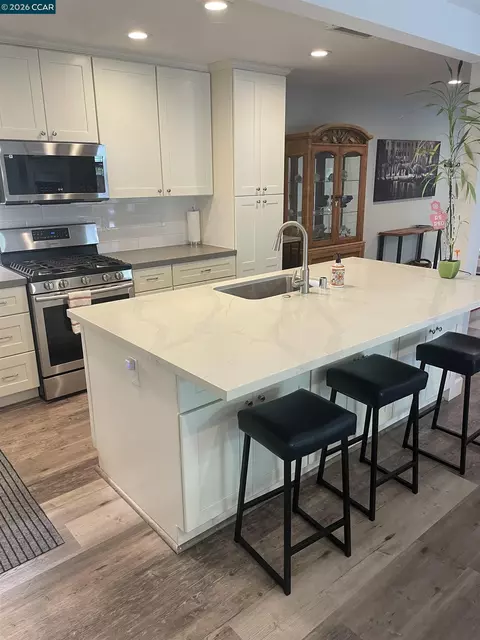 860 Bali Ct, Danville, CA 94526