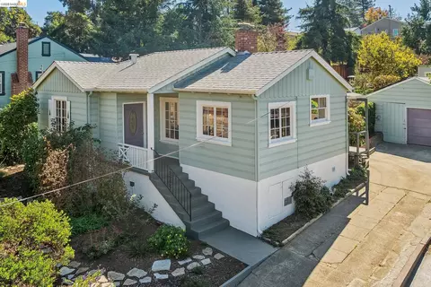 7531 Greenly Dr, Oakland, CA 94605