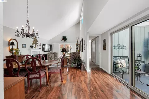 Dining - 5134 Willowview Ct, Pleasanton, CA 94588 photo 1 of 4