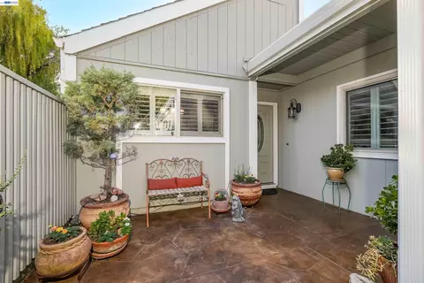 Exterior - 5134 Willowview Ct, Pleasanton, CA 94588 photo 4 of 13