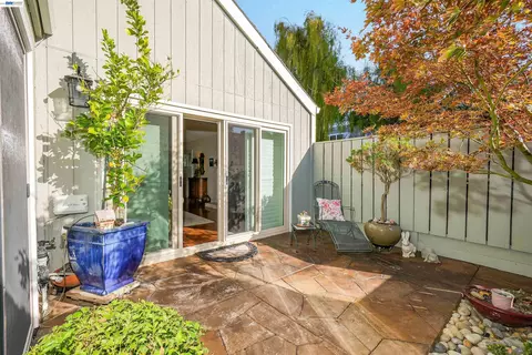 Exterior - 5134 Willowview Ct, Pleasanton, CA 94588 photo 10 of 13