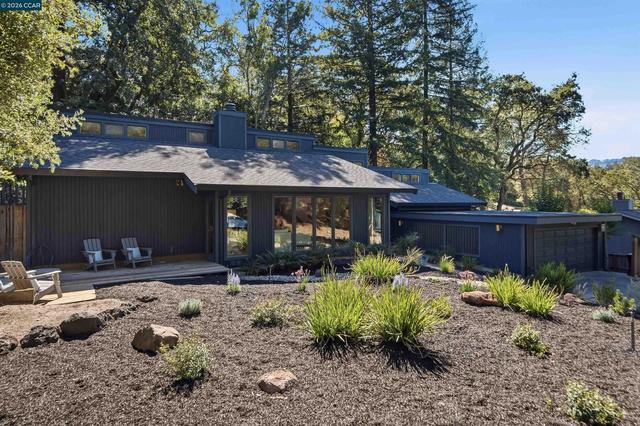 41 E Altarinda Dr, Orinda, CA 94563