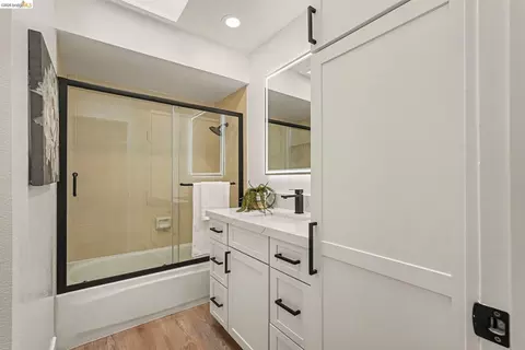 Bath - 1820 Surfside Ct, Discovery Bay, CA 94505 photo 3 of 3