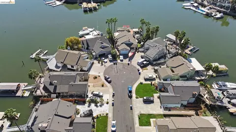 View/Area - 1820 Surfside Ct, Discovery Bay, CA 94505 photo 7 of 7