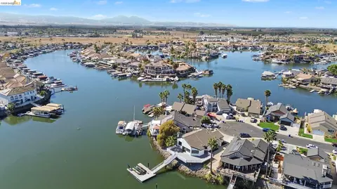View/Area - 1820 Surfside Ct, Discovery Bay, CA 94505 photo 6 of 7