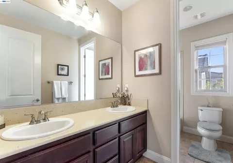 Bath - 3679 Rimini Ln, Dublin, CA 94568 photo 6 of 7