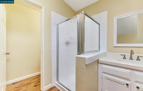 Bath - 1054 Saint Raphael Dr, Bay Point, CA 94565 photo 2 of 4
