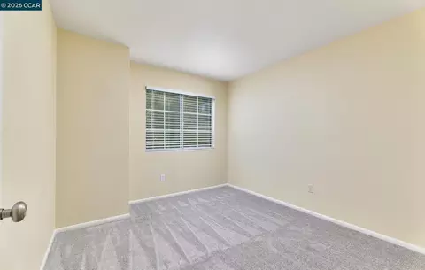 Bedroom - 1054 Saint Raphael Dr, Bay Point, CA 94565 photo 3 of 4