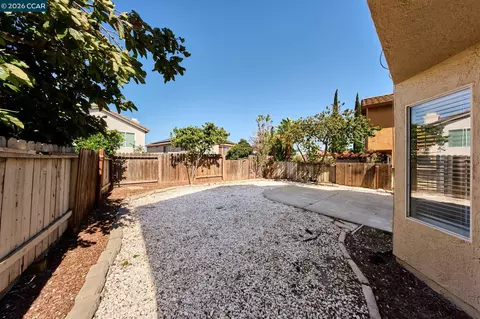 Exterior - 1054 Saint Raphael Dr, Bay Point, CA 94565 photo 6 of 7